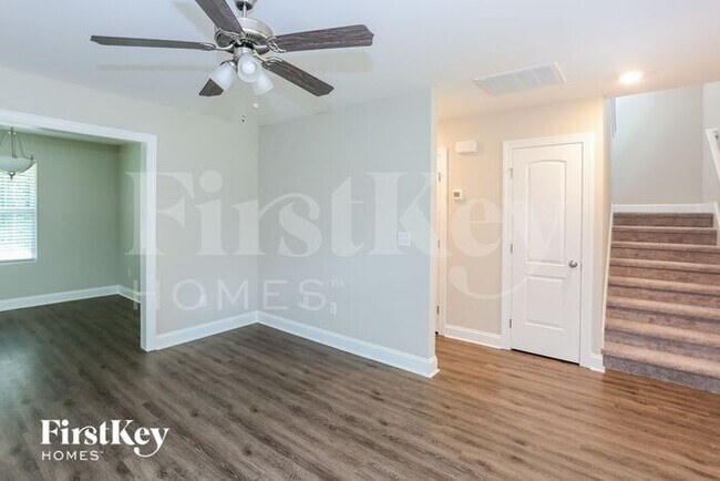 Foto del edificio - 2071 Samantha Dr