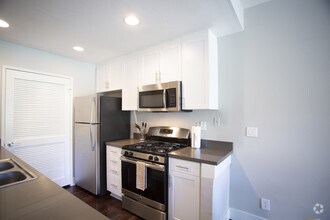 1BR, 1BA-821 SF - Westcreek Apartments