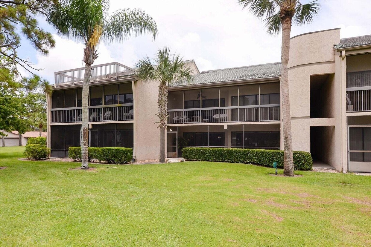 9440 Meadowood Dr Unit 102, Fort Pierce, FL 34951 Condo for Rent in