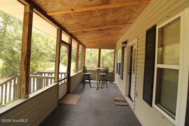 Building Photo - 175 Chump Ln