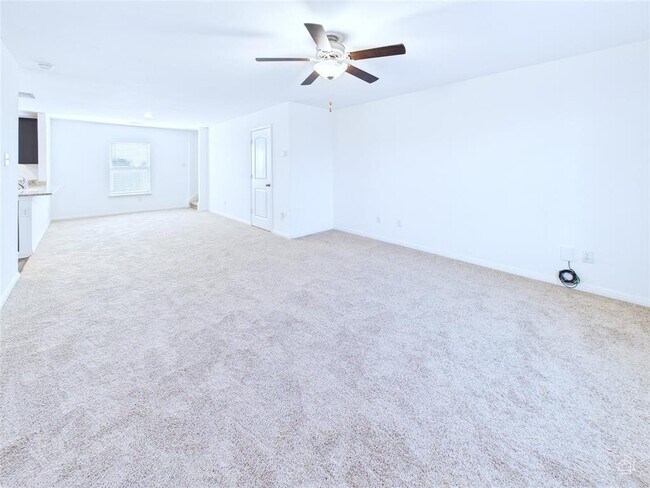 Foto del edificio - 525 Riverdale Dr