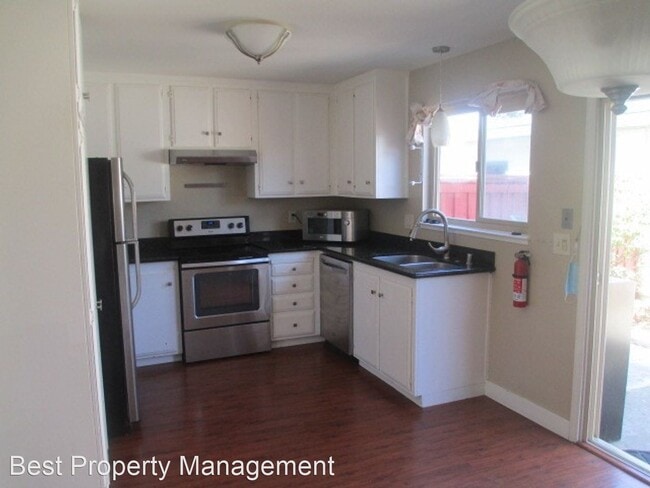Building Photo - 3 br, 1.5 bath House - 4528 Ventura Way