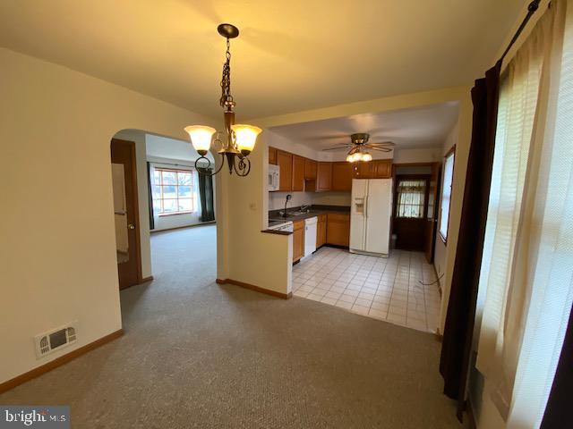 Building Photo - 624 Gayle Dr
