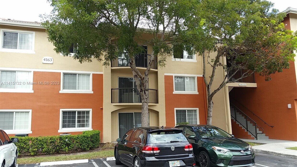 Foto principal - 4163 N Haverhill Rd