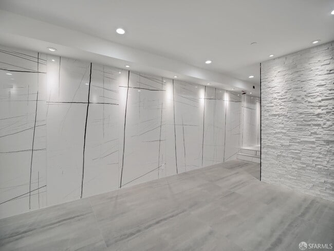 Building Photo - 1856 Pacific Ave