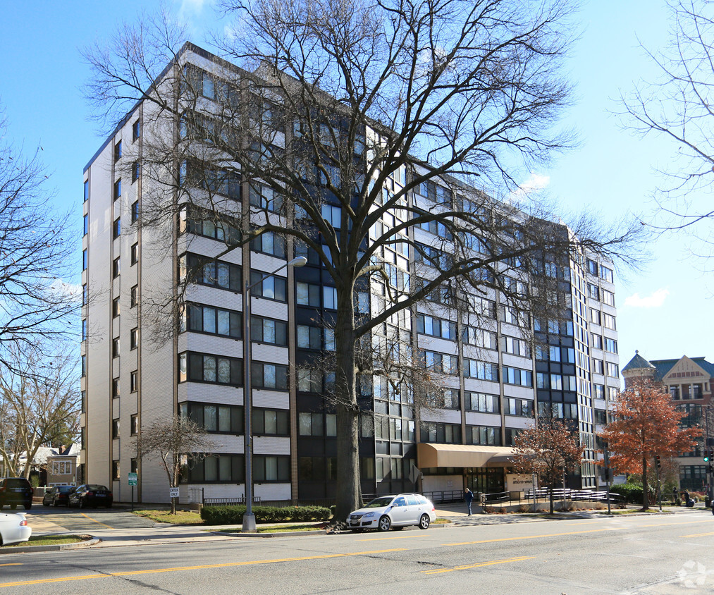 Building Photo - Regency House Apartment