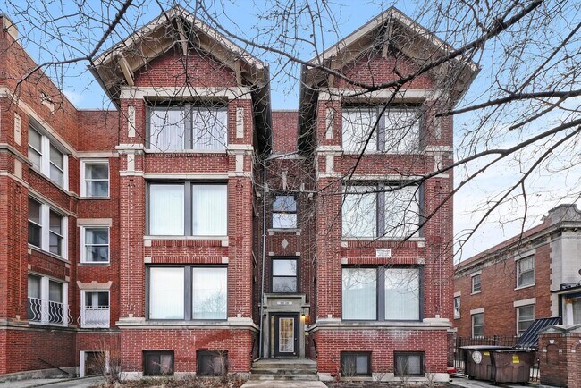 Building Photo - 6041 S Michigan Ave