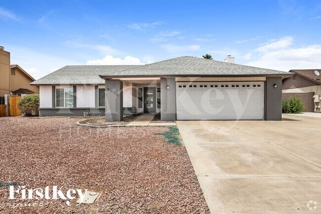 Building Photo - 8038 W Windrose Dr