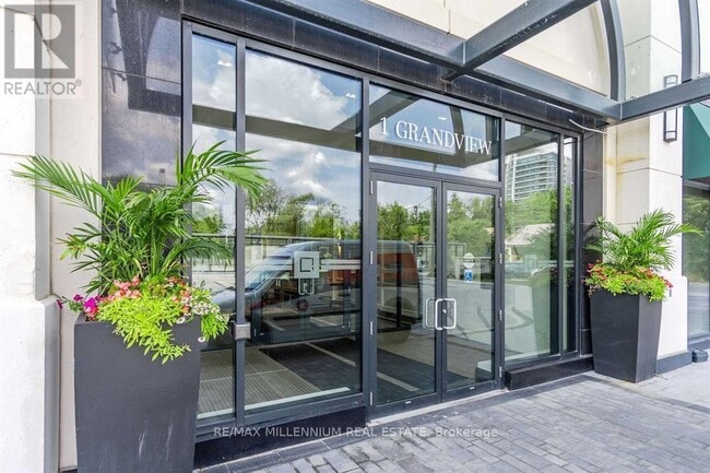 Building Photo - 1 Grandview Ave