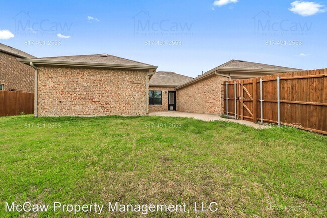 Foto del edificio - 4 br, 2 bath House - 305 Doris Dr.