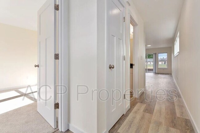 Foto del edificio - 2273 Currant St