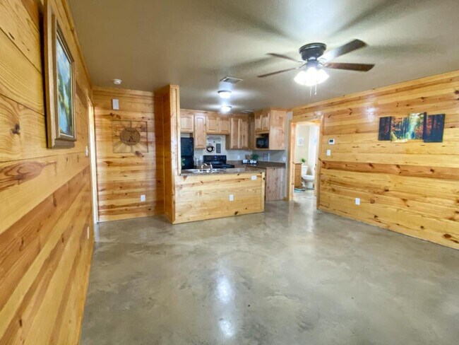 Foto del edificio - 1517 County Rd 706