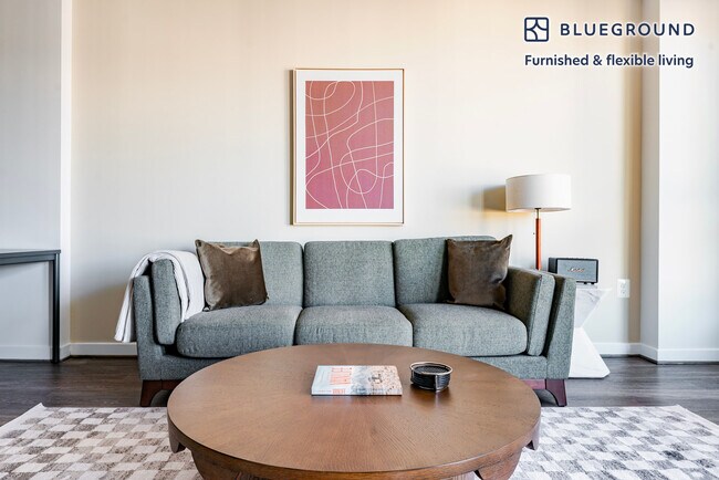 Foto del edificio - 3444 Fairfax Dr