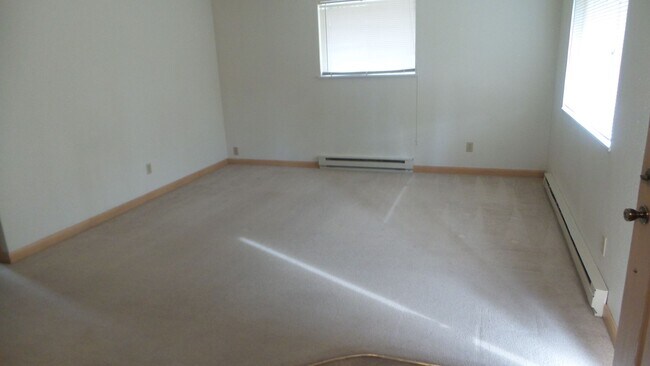 Building Photo - Very nice 1 bedroom duplex unit in Tacoma!!