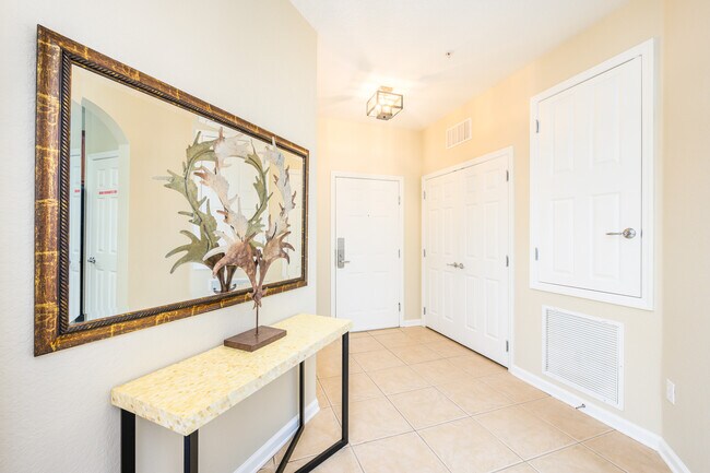 Foyer - 4024 Breakview Dr
