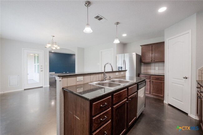 Foto del edificio - 209 Sugar Maple Ct