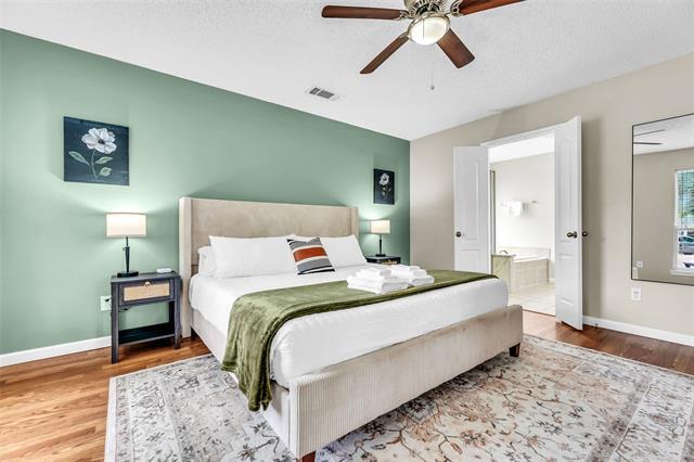 Foto del edificio - 600 Ashcrest Ct