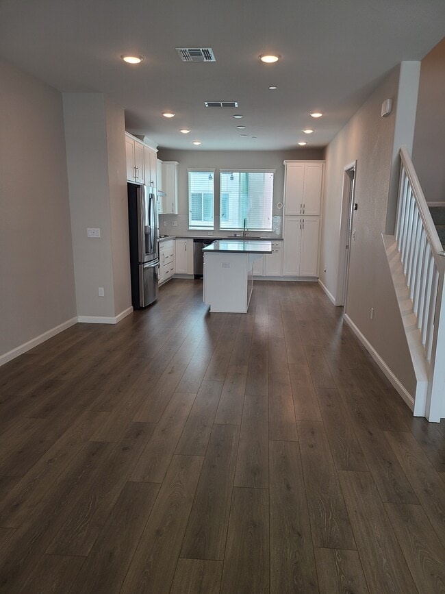 Building Photo - 3993 Eminence St