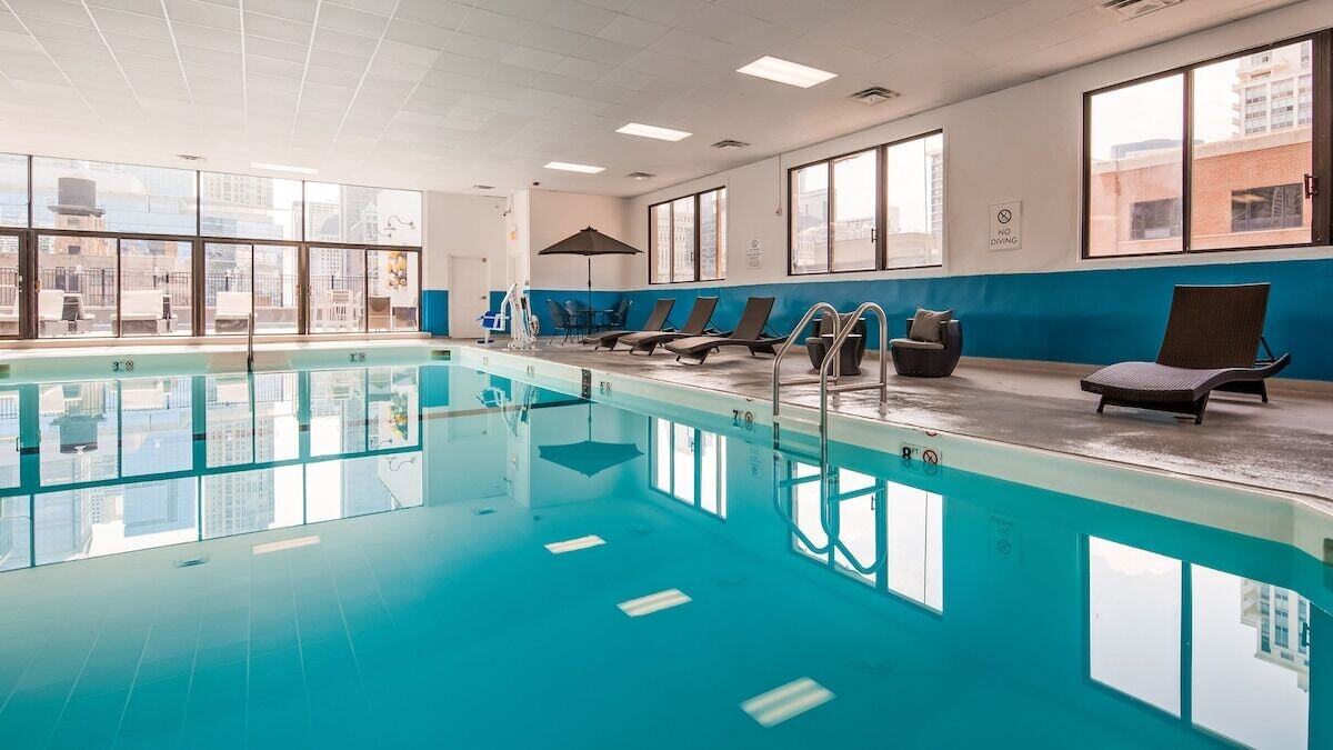 1440 N Cleveland Ave Unit Rare Gem! Indoor Pool, Chicago, IL 60610