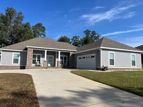 Building Photo - 102 Whitetail Way