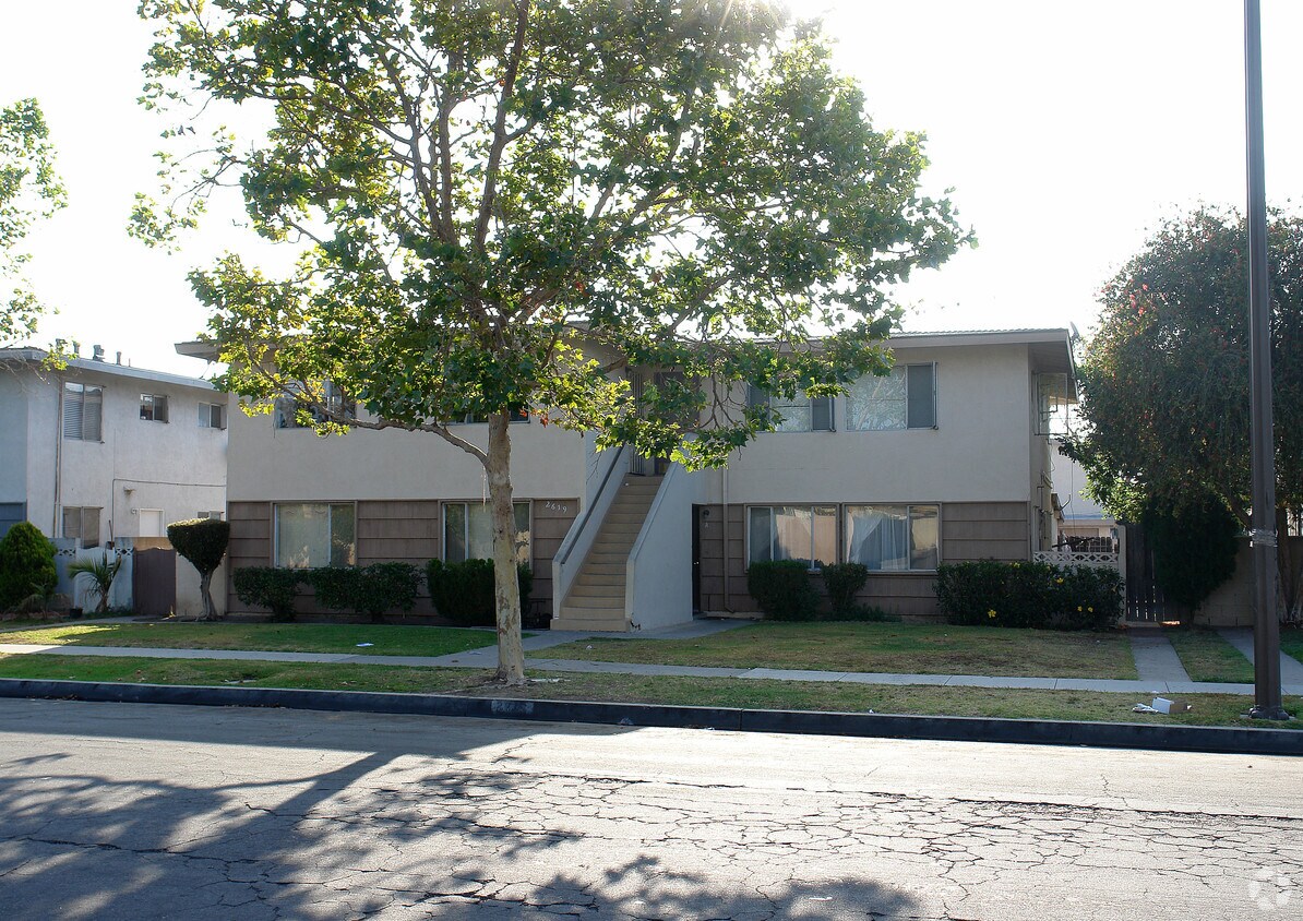 Building Photo - 2619 S Baker St