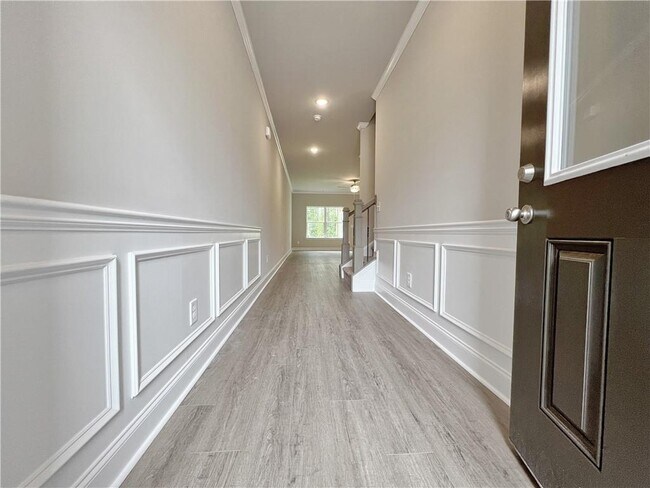 Foto del edificio - 1446 Fern Ridge Ln