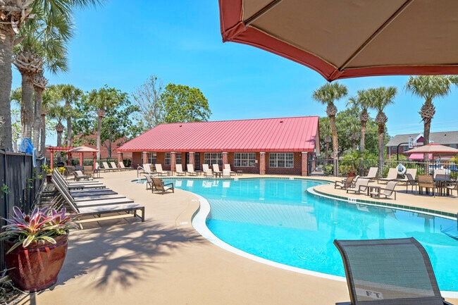 Building Photo - Campus Crossings on Alafaya