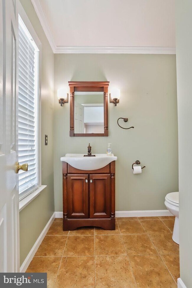 Building Photo - 510 Crosswinds Dr