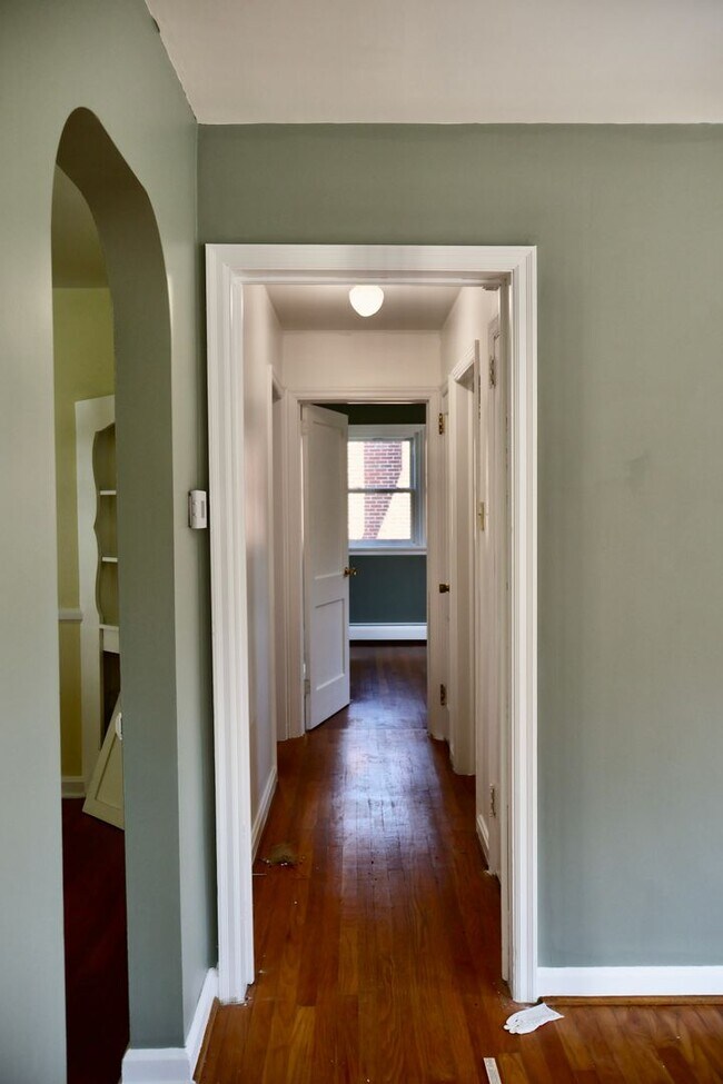 Foto del edificio - Bungalow in Penn Manor : 2bd/1ba