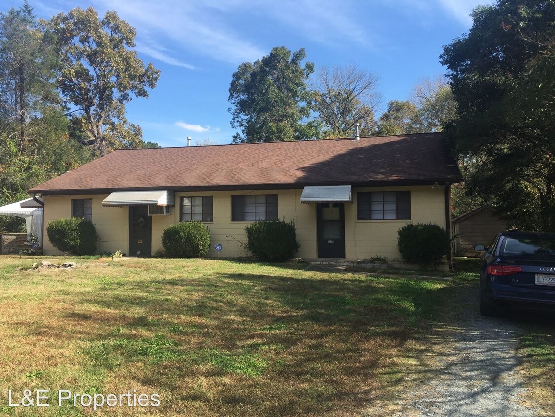 12723 Moores Chapel Rd, Charlotte, NC 28214 House Rental in Charlotte