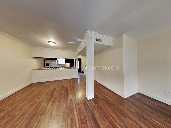 Foto del edificio - 3627 Dickason Ave