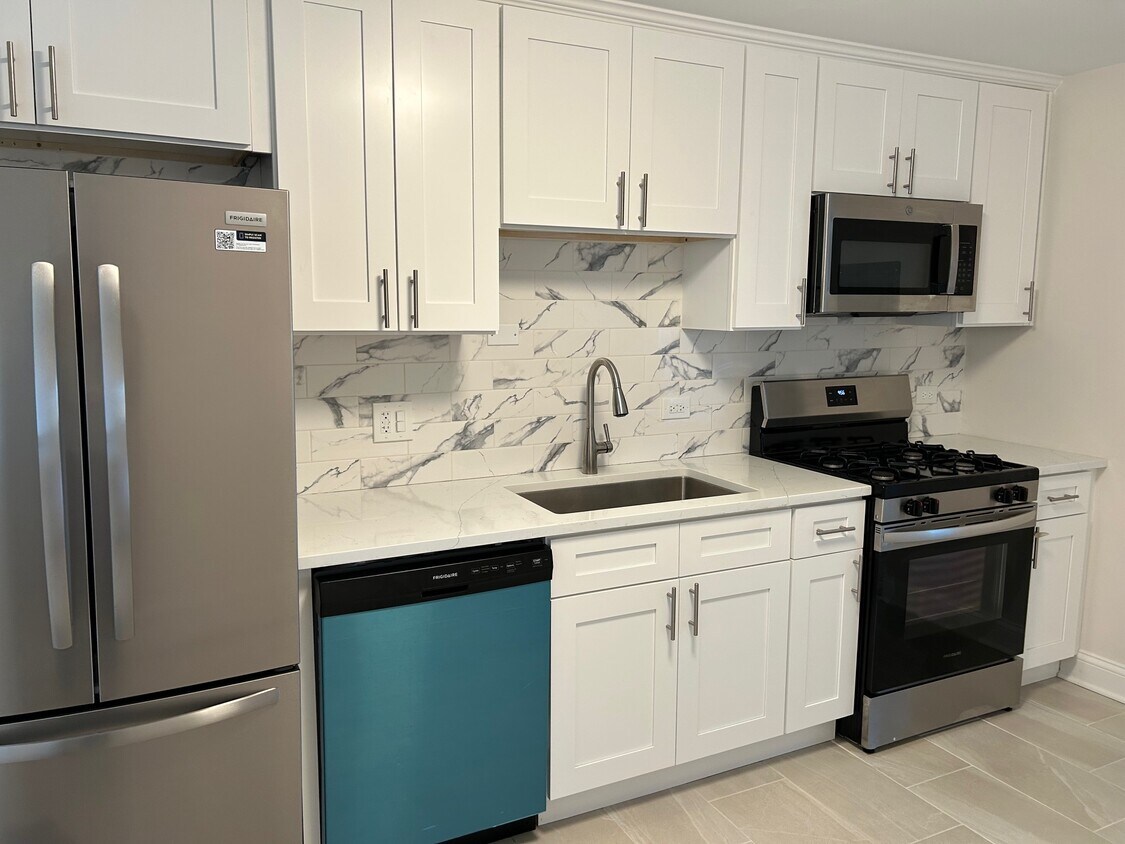 Foto principal - 9608 N Greenwood Ave