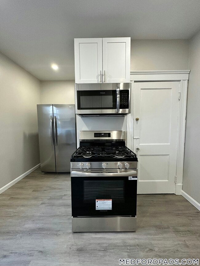 Building Photo - 45 Warner St