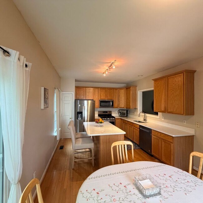 Foto del edificio - 43100 Sherbrooke Terrace