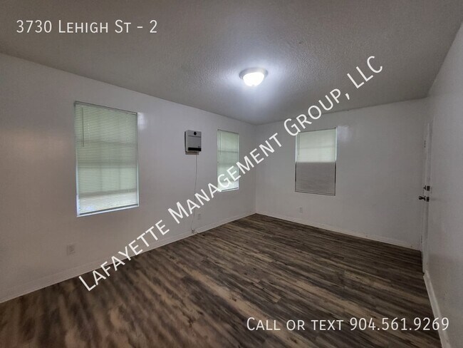 Foto del edificio - 3730 Lehigh St