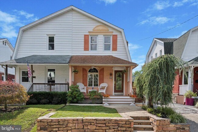 Foto del edificio - 122 Conway Ave