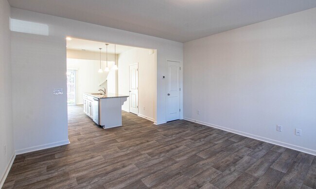 Foto del edificio - BEAUTIFUL 2 Bedroom Townhome in Cox Mill District AVAILABLE NOW