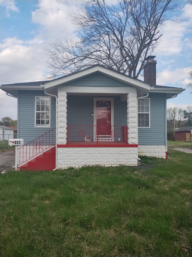 Primary Photo - 852 N 83rd St