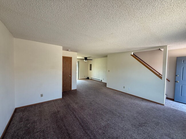Building Photo - Two bedroom, one and half bath townhouse! ...