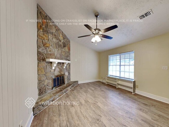 Foto del edificio - 1009 Monopoly Dr