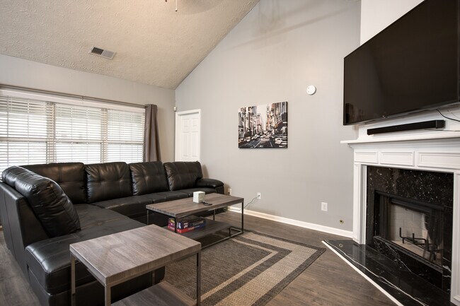 Habitación familiar - 7151 Springchase Way