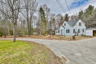 Building Photo - 139 Greeley St