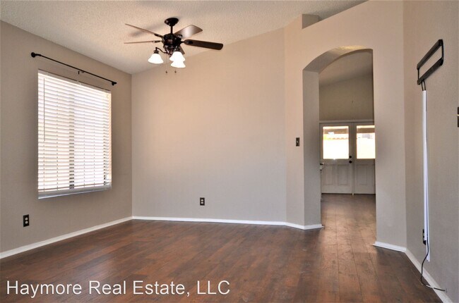 Building Photo - 4 br, 2 bath House - 2747 Northridge St