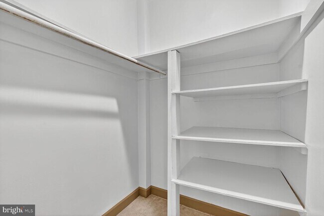 Foto del edificio - 4114 Davis Pl NW