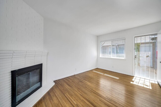 Sala de estar - 440 Longfellow Ave