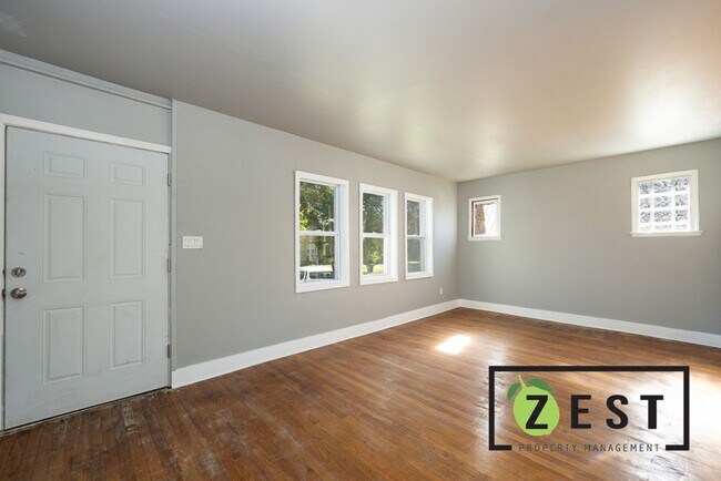 Foto del edificio - 5235 Haverhill St