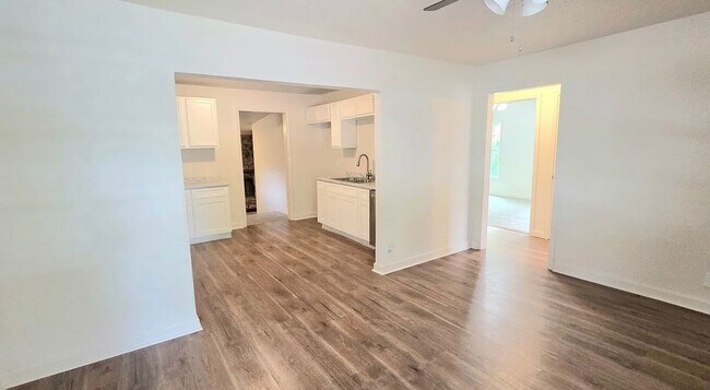 Foto del edificio - 4209 Frazier Ave