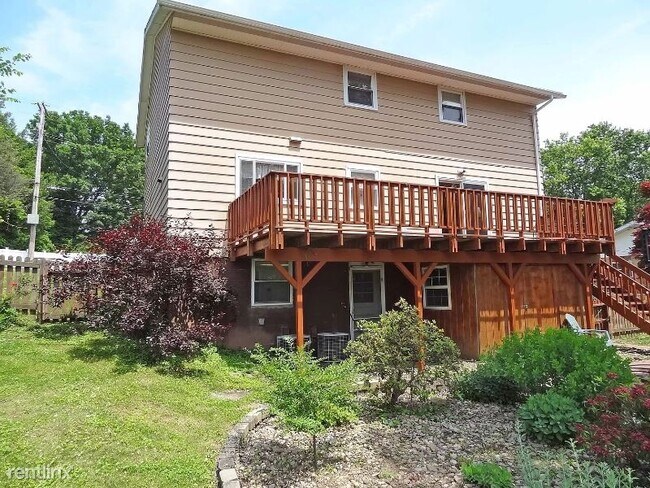 Foto del edificio - 4 br, 3 bath House - 1417 Anderson Ave