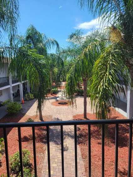 Building Photo - Keystone Courtyard Apartments