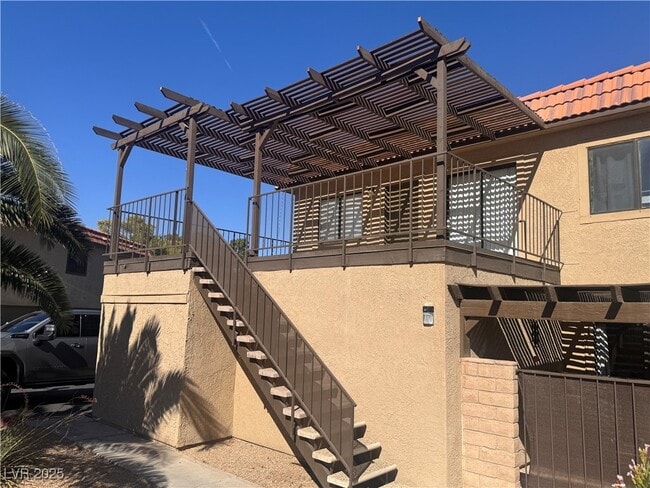 Building Photo - 617 Pepper Tree Cir